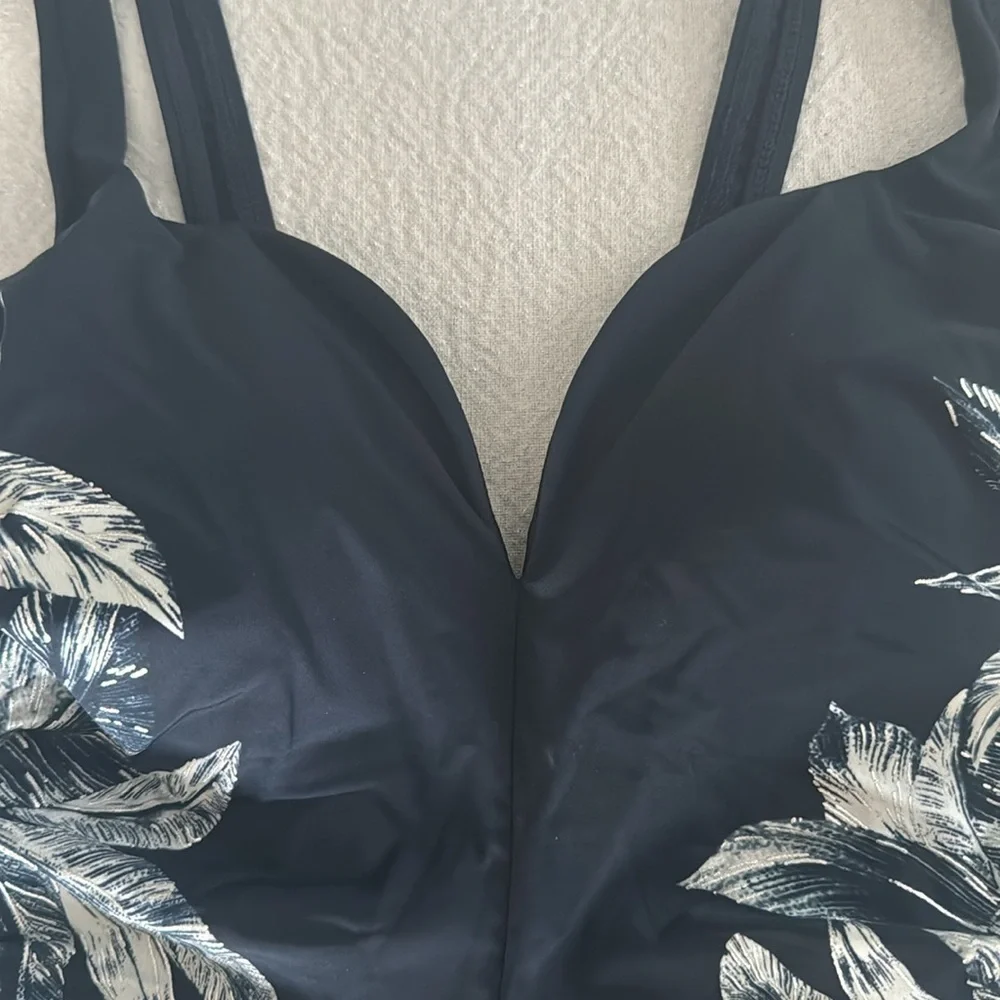 Miraclesuit Tropica Toile Temptress One Piece Swimsuit, Size 10, $190